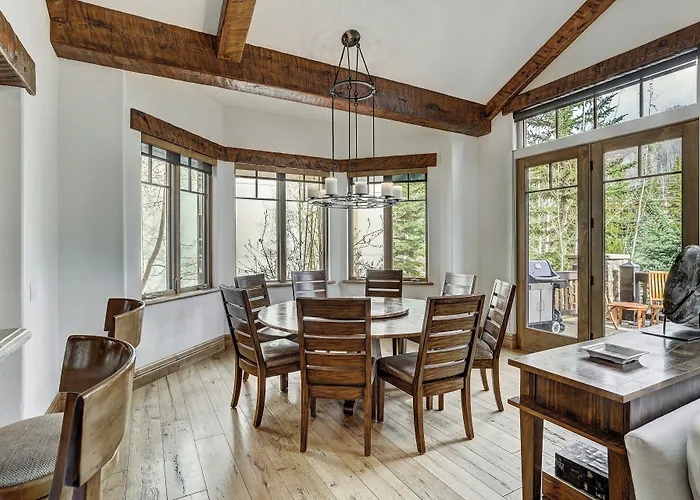 Boutique Legendary Lodging At The Ritz Vail