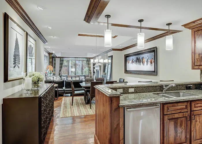 Boutique Legendary Lodging At The Ritz Vail