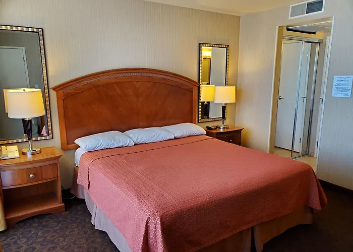 Royal Pacific Motor Inn