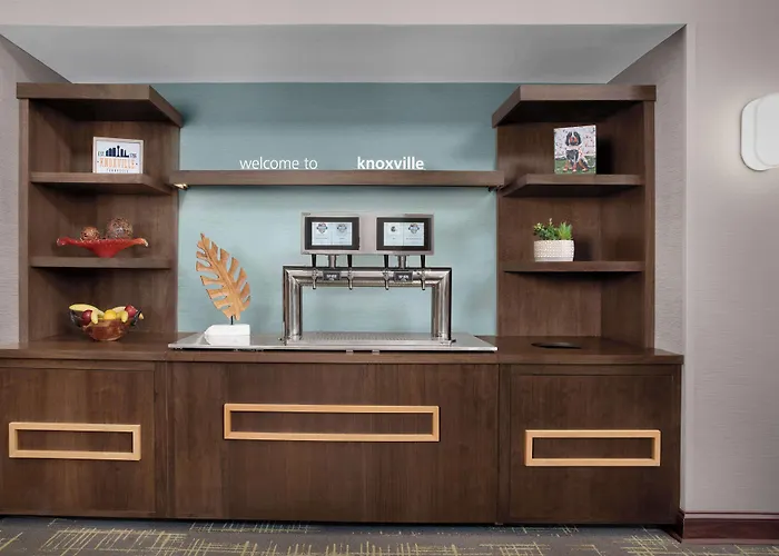 Hampton Inn & Suites-Knoxville/North I-75