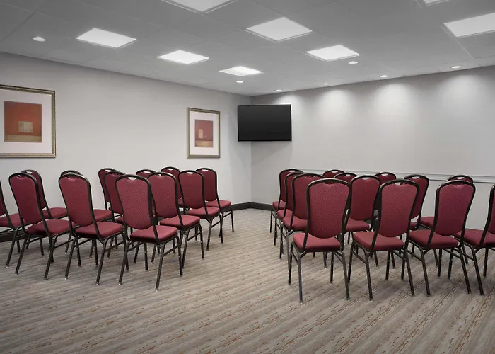 Hampton Inn & Suites-Knoxville/North I-75