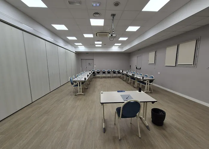 Hotel Campanile Narbonne A9/A61
