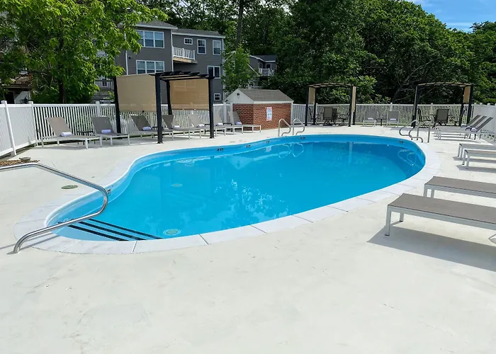 Pet friendly Ogunquit River Inn, Ascend Hotel Collection