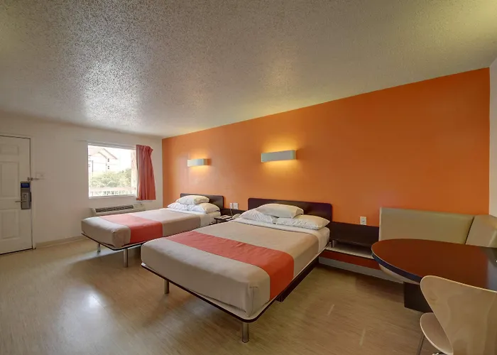 Motel 6-San Antonio, Tx - Downtown - Market Square