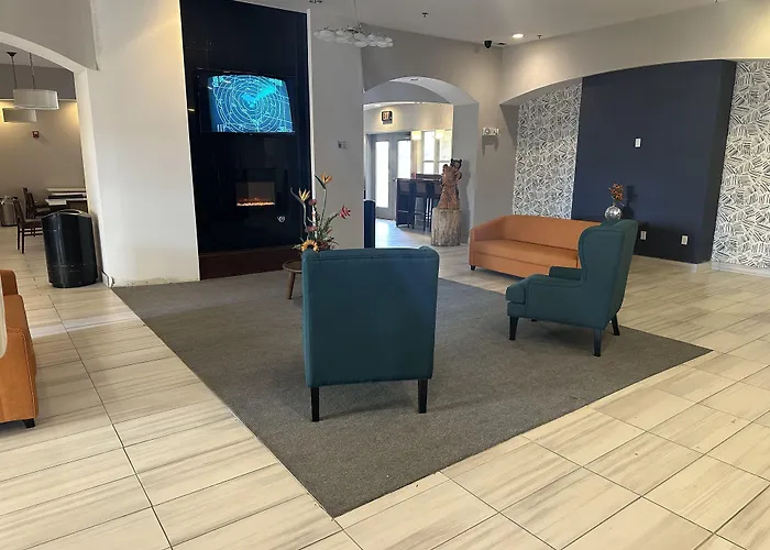 La Quinta Inn & Suites By Wyndham Albuquerque Midtown