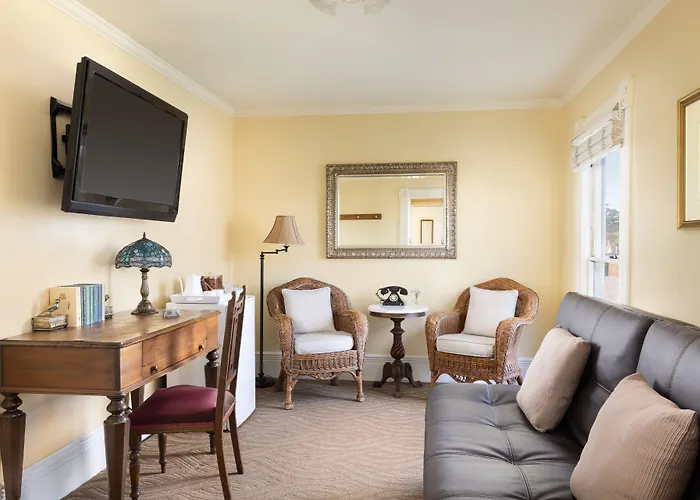 Centrella Hotel, A Kirkwood Collection Hotel