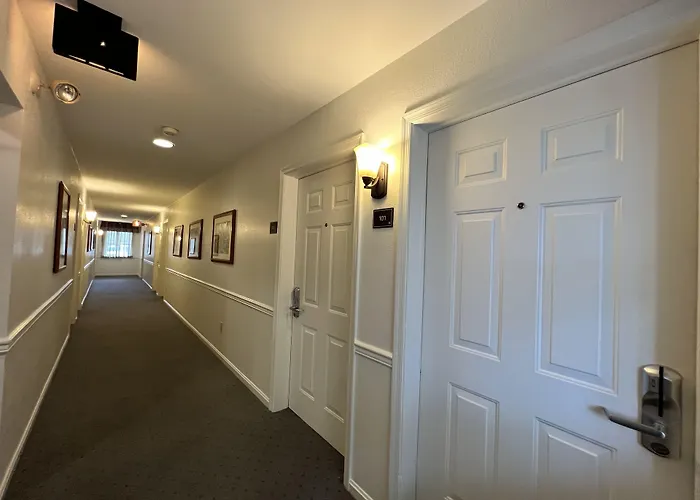 Inn At Cemetery Hill