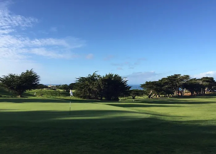 Sea Breeze Inn - Pacific Grove