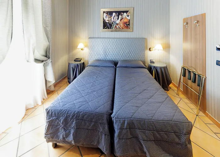 Hotel Lirico