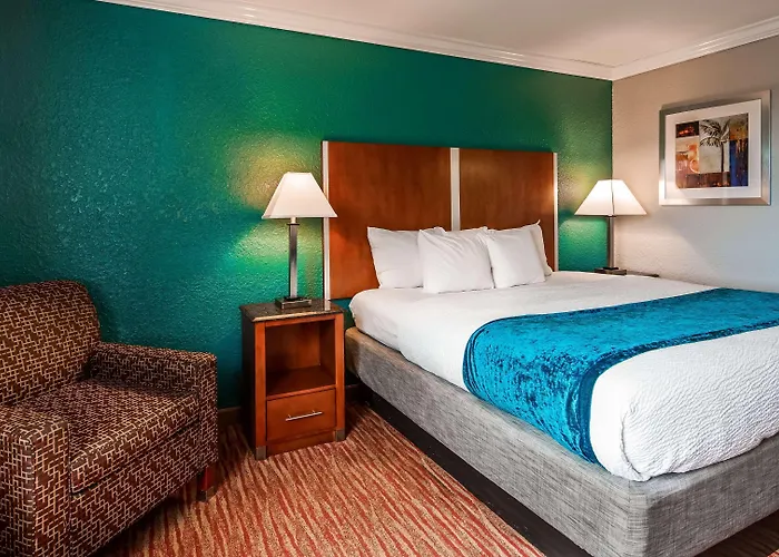 Best Western Ft Lauderdale I-95 Inn Oakland Park With Golf Course