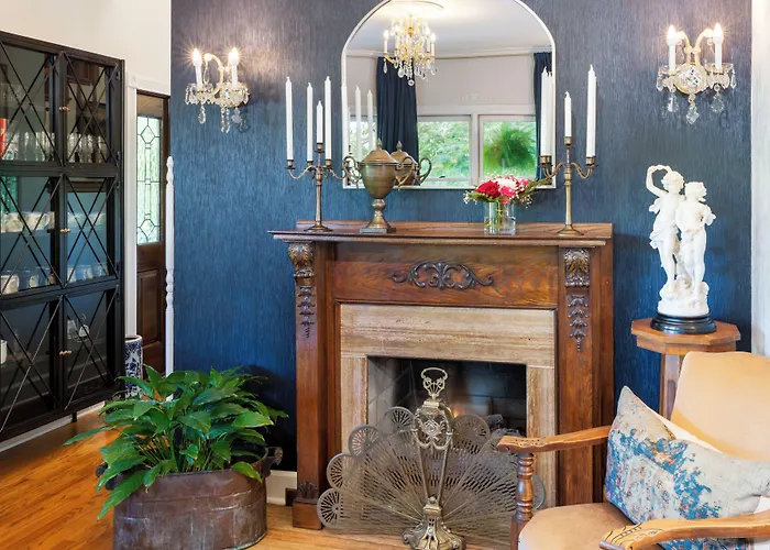 Arsenic And Old Lace Bed & Breakfast Inn