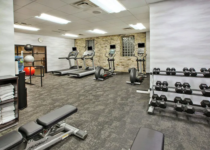 Fairfield Inn & Suites By Marriott Milwaukee Downtown