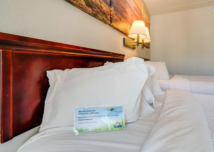 Days Inn Bna St Thomas W Hosp