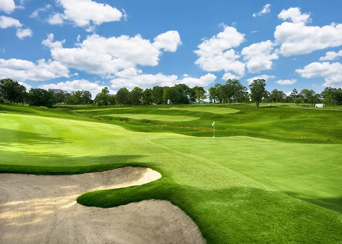 Thousand Hills Golf Resort