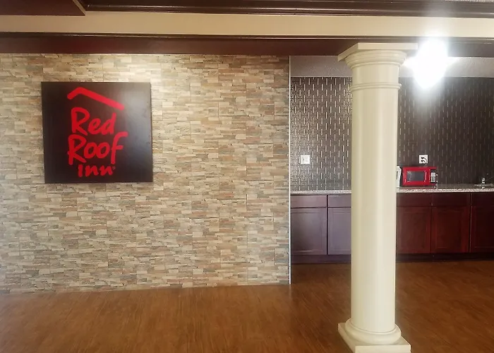 Red Roof Inn & Suites Houston- Hobby Airport