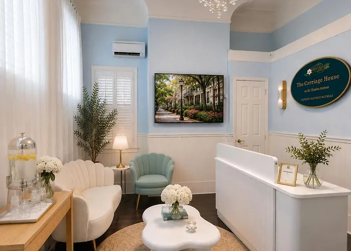 Pet friendly Historic Streetcar Inn New Orleans
