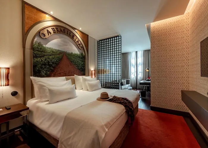 Pestana Porto - A Brasileira, City Center&Heritage Building