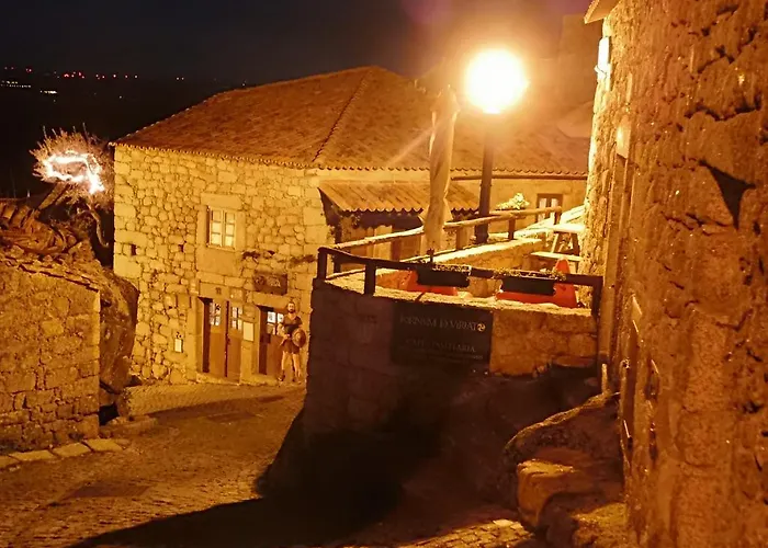 Taverna Lusitana Monsanto