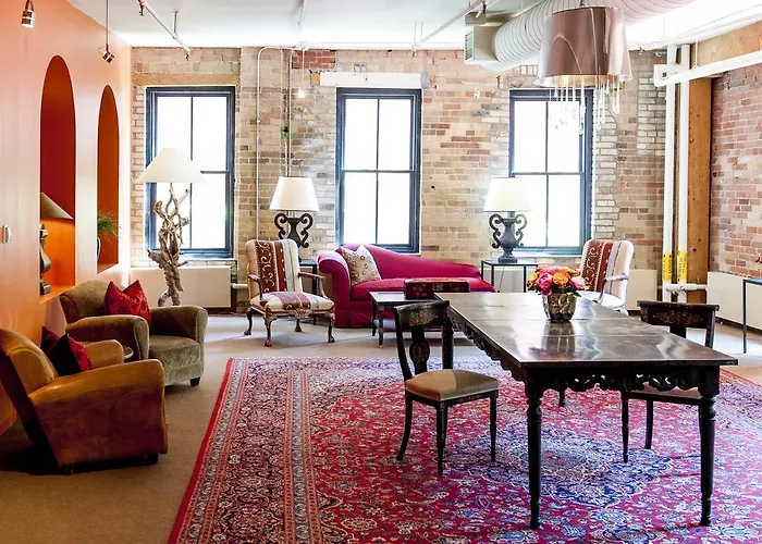 Small Luxury Hotels in Toronto