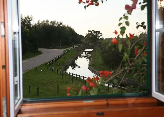 Apartamentos Canal Da Agua