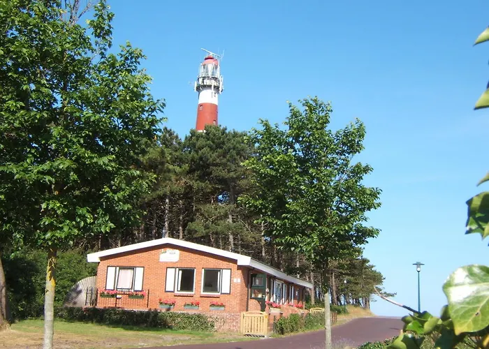 Bij De Vuurtoren Hollum 