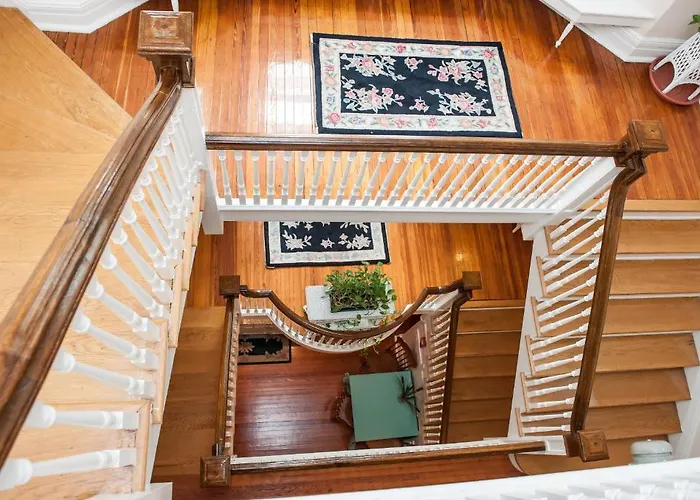 Cedars & Beeches Bed & Breakfast Long Branch