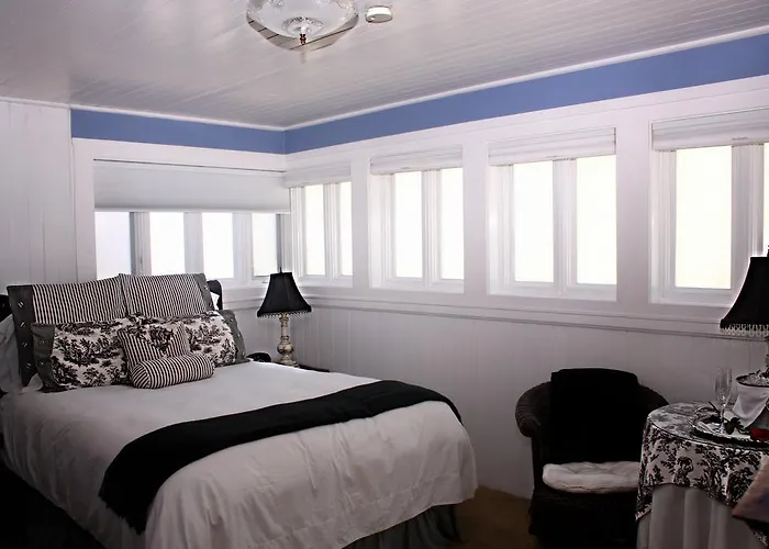 Amber House Inn Of Midtown Sacramento - 4 star Hotel