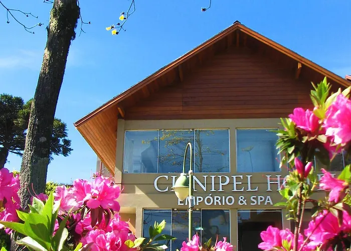 Clinipel Hotel - Emporio & Spa Gramado - um hotel de 3 estrelas