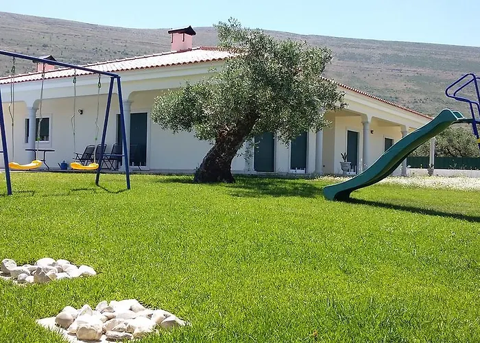 Casa Das Oliveiras Alvados