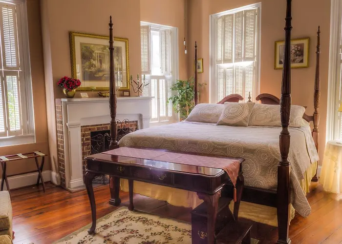Pet friendly Olde Town Inn Augusta