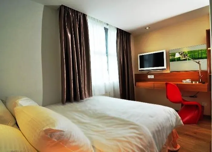 French Hotel
