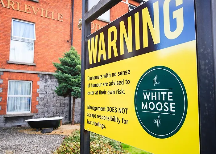 Charleville Lodge Hotel