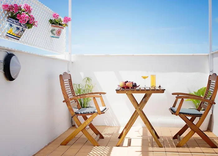 Summerland Apartments Rota