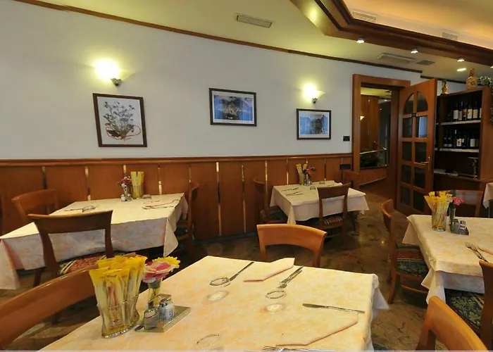Hotel Vela Trient