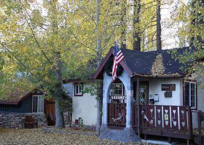 Castle Wood Theme Cottages- Couples Only Big Bear Lake