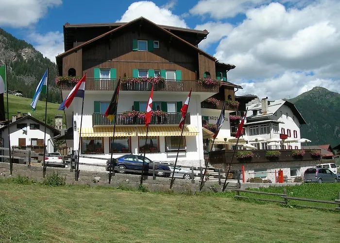 Sporthotel Enrosadira Campitello di Fassa che accetta animali