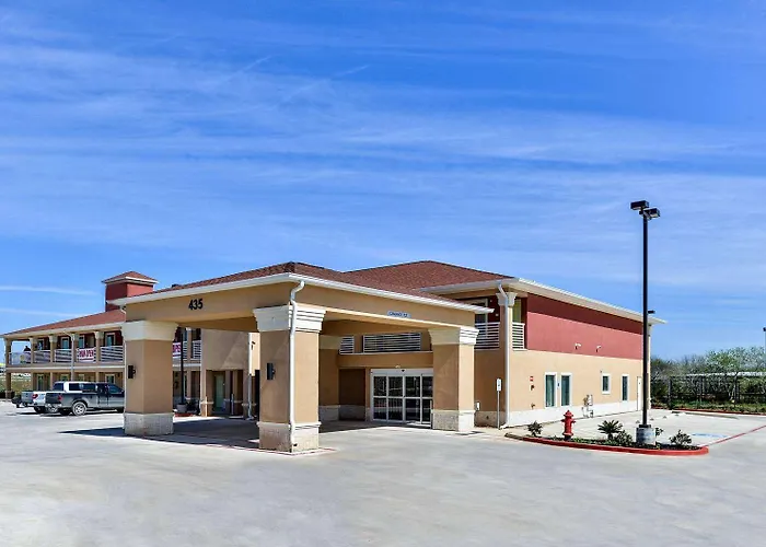 Scottish Inn & Suites Cotulla, Tx