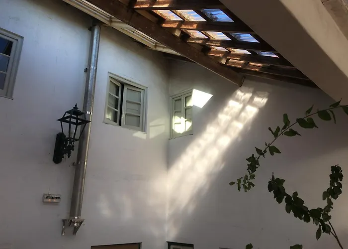 Residencial Avenida Hostel Tomar