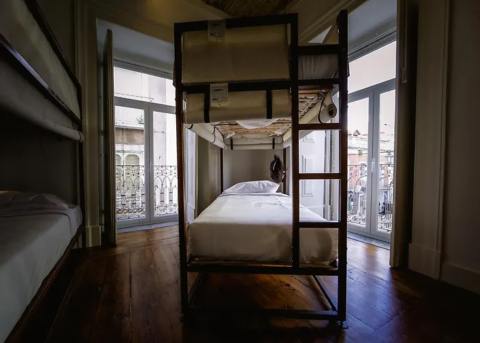 De Pedra E Sal Hostel & Suites Setúbal