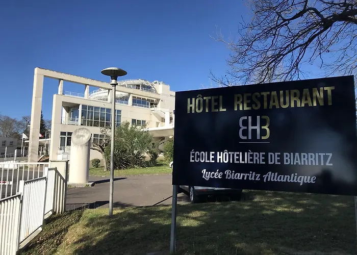 Hotel Biarritz Atlantique - Lycee Hotelier - Management School Avec Terrain de Golf