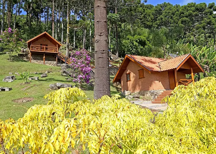 Chalés Araucária e Manacá São Bento do Sapucaí
