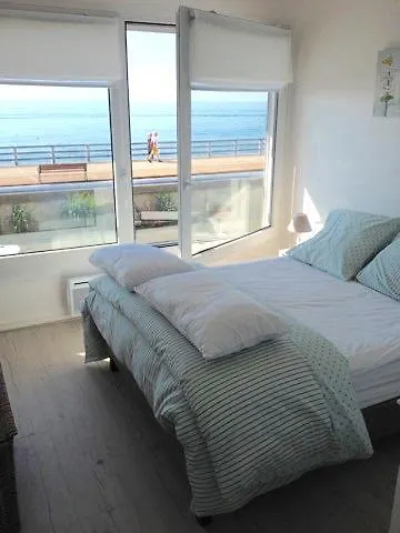 Sea View 2 Room Apartment 50M2