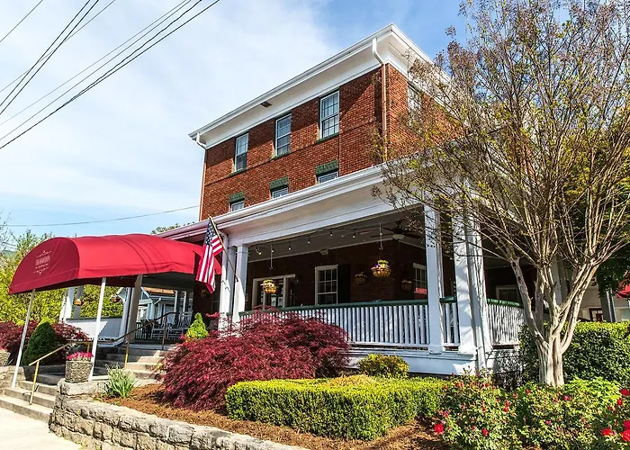 The Henderson Bed & Breakfast Hendersonville
