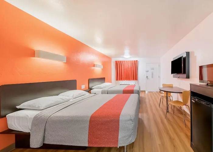 Motel 6-Oklahoma City, Ok - Bricktown