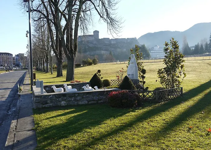 Hotel Saint-Charles Lourdes