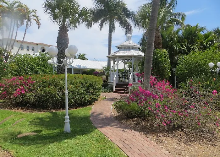 Lemon Tree Inn North North Naples