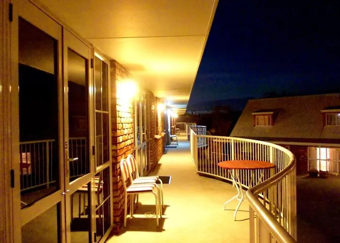 Alexandra Heights Motel