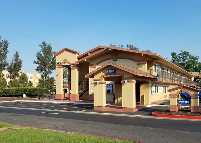 Americas Best Value Inn & Suites Escondido