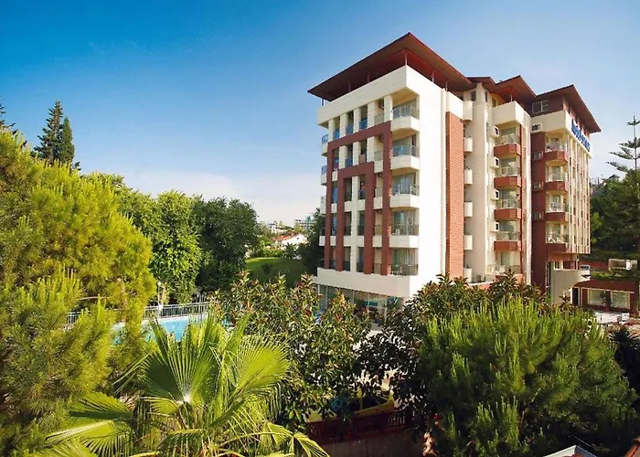 Sirma Hotel Side