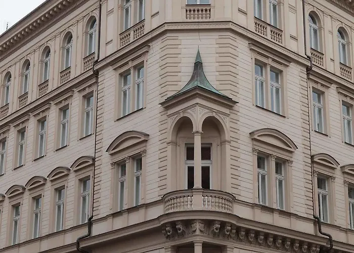 The Palace Suites And Apartments